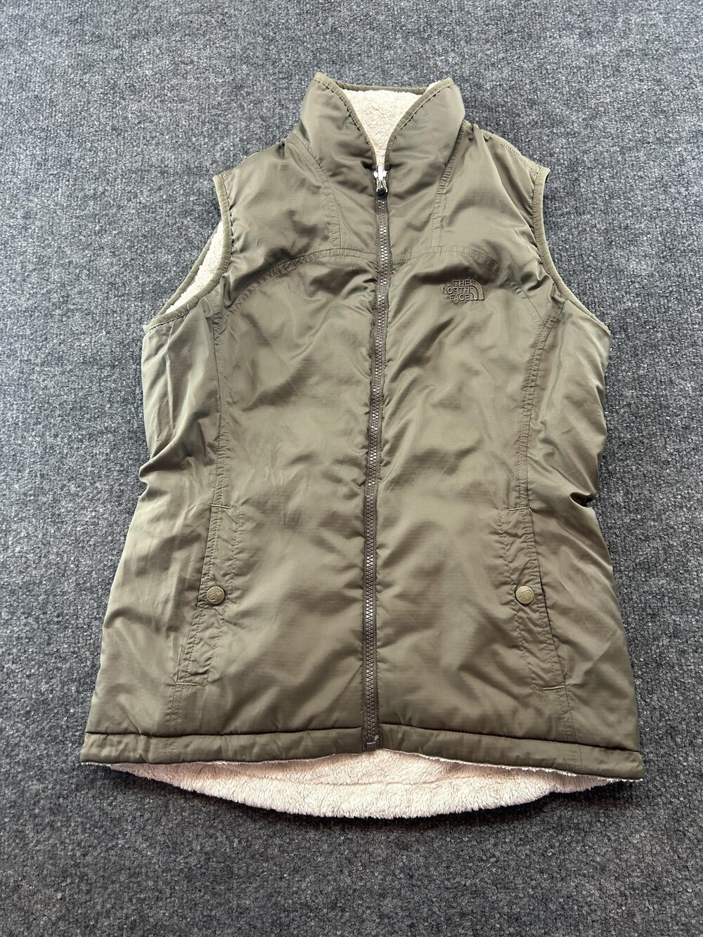 The North Face Vest Womens XS Green Sherpa Fleece Lined Zip Pockets Insulated